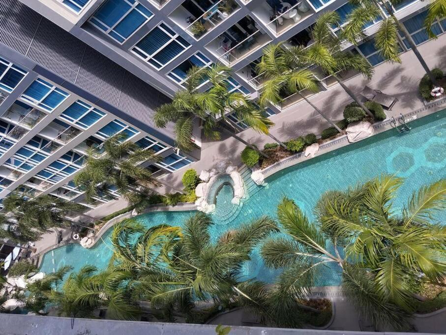 2 Bedrooms Near Pattaya Beach Екстер'єр фото