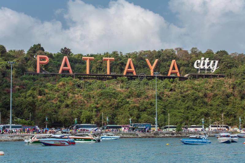 2 Bedrooms Near Pattaya Beach Екстер'єр фото