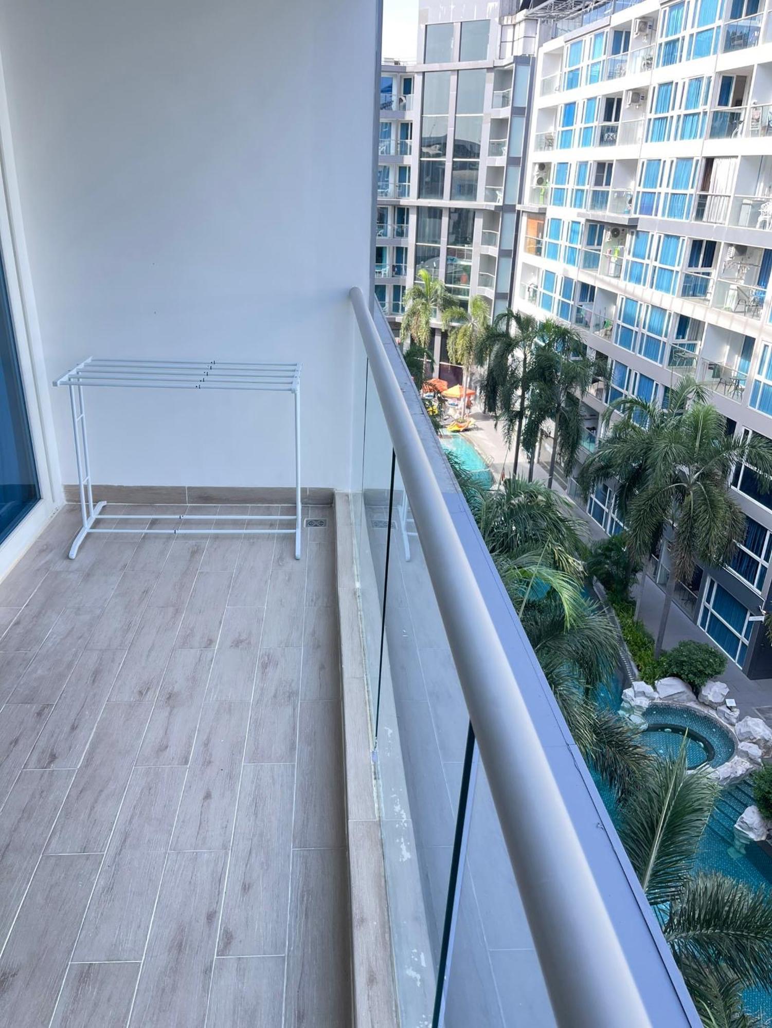 2 Bedrooms Near Pattaya Beach Екстер'єр фото