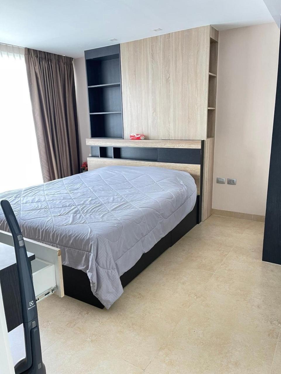 2 Bedrooms Near Pattaya Beach Екстер'єр фото